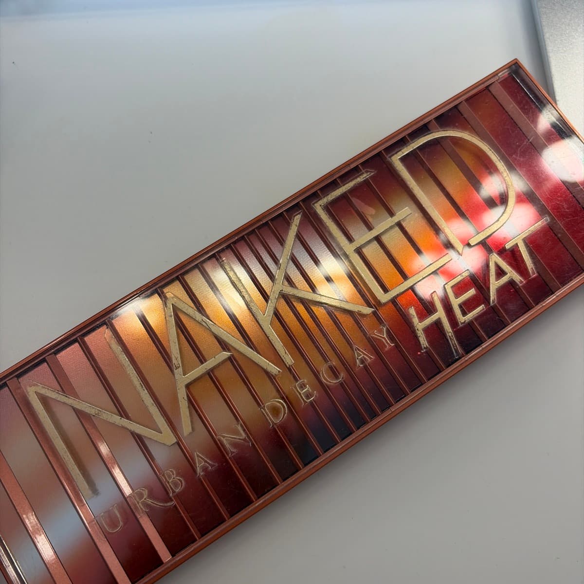 Urban Decay Naked Heat augnskuggapalletta