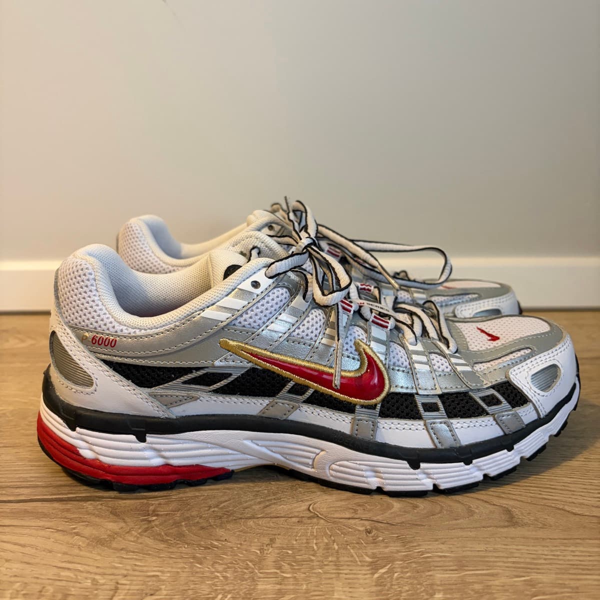 Nike P-6000 strigaskór