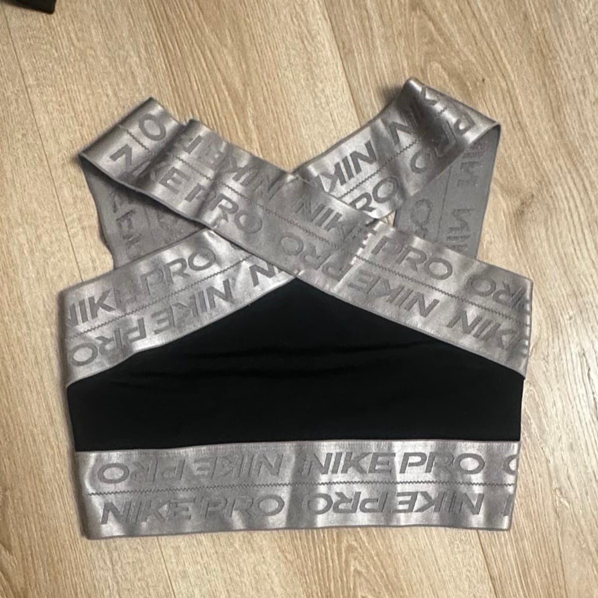Nike Pro æfingatoppur