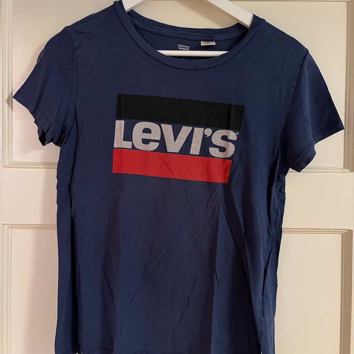 Levi's bolur
