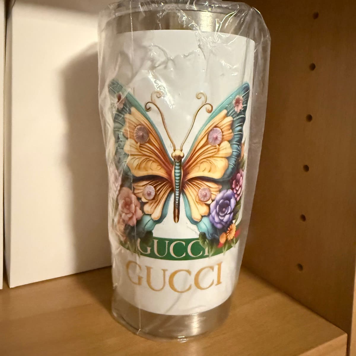 Gucci fiðrildabolli