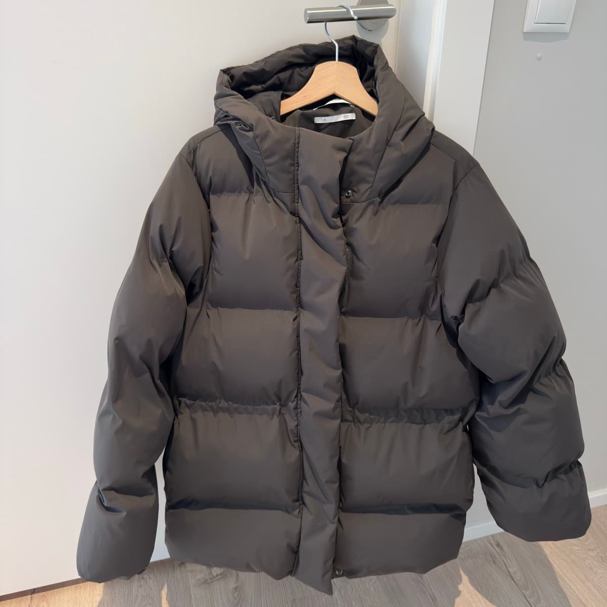 Weekday puffer úlpa
