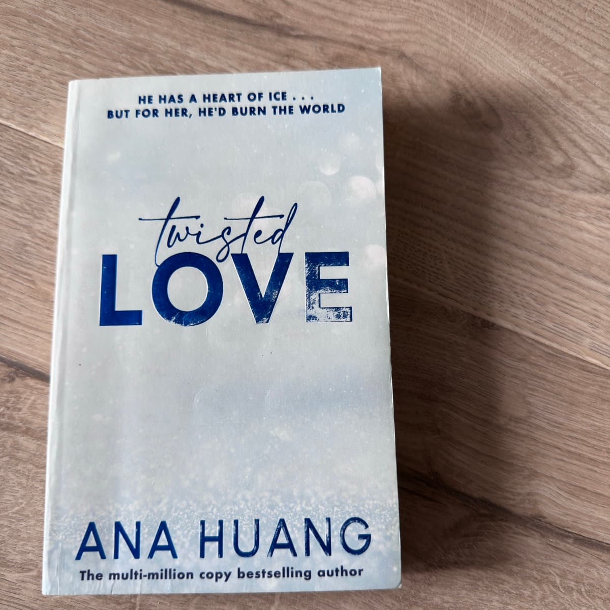 Twisted Love eftir Ana Huang