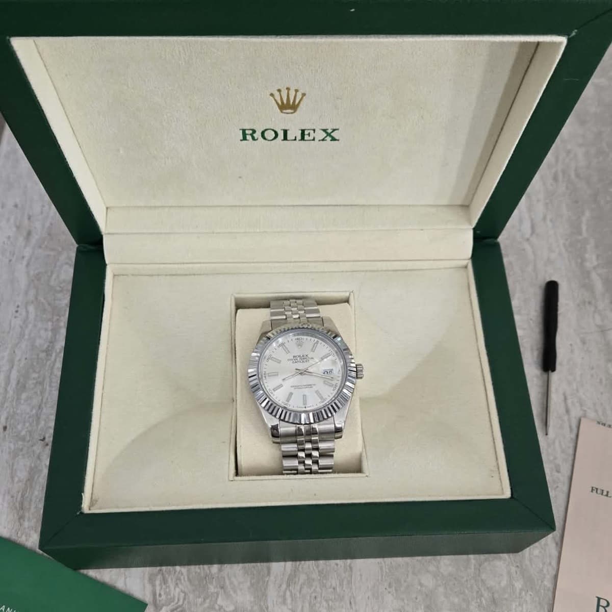Rolex Datejust REPLICA með kassa og skilríkjum