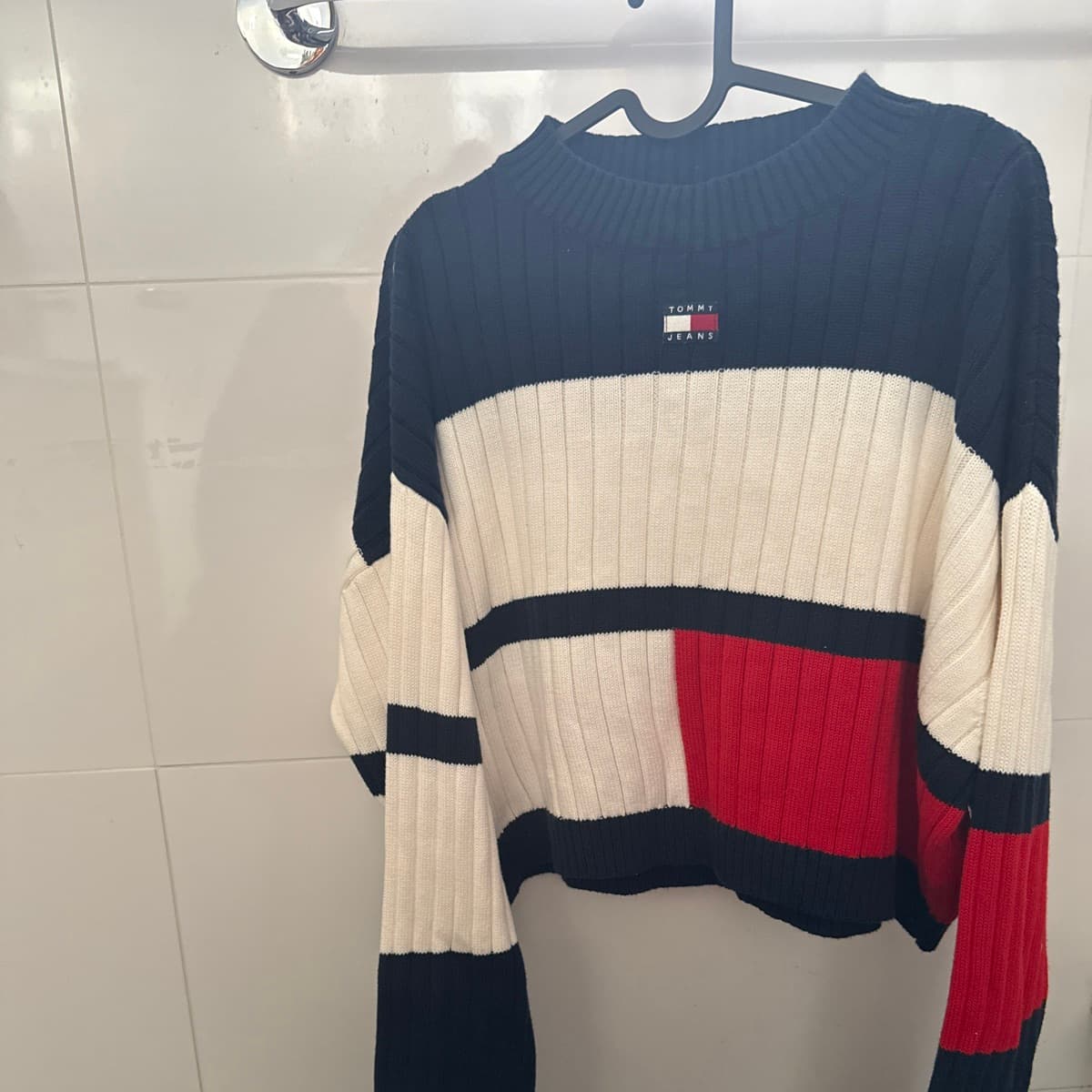 Tommy Jeans peysa