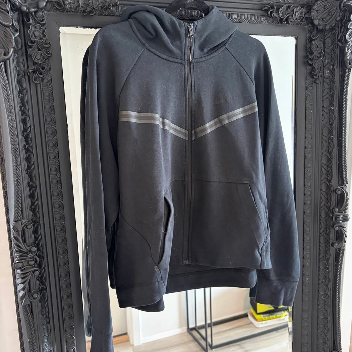 Nike Tech Fleece hettupeysa
