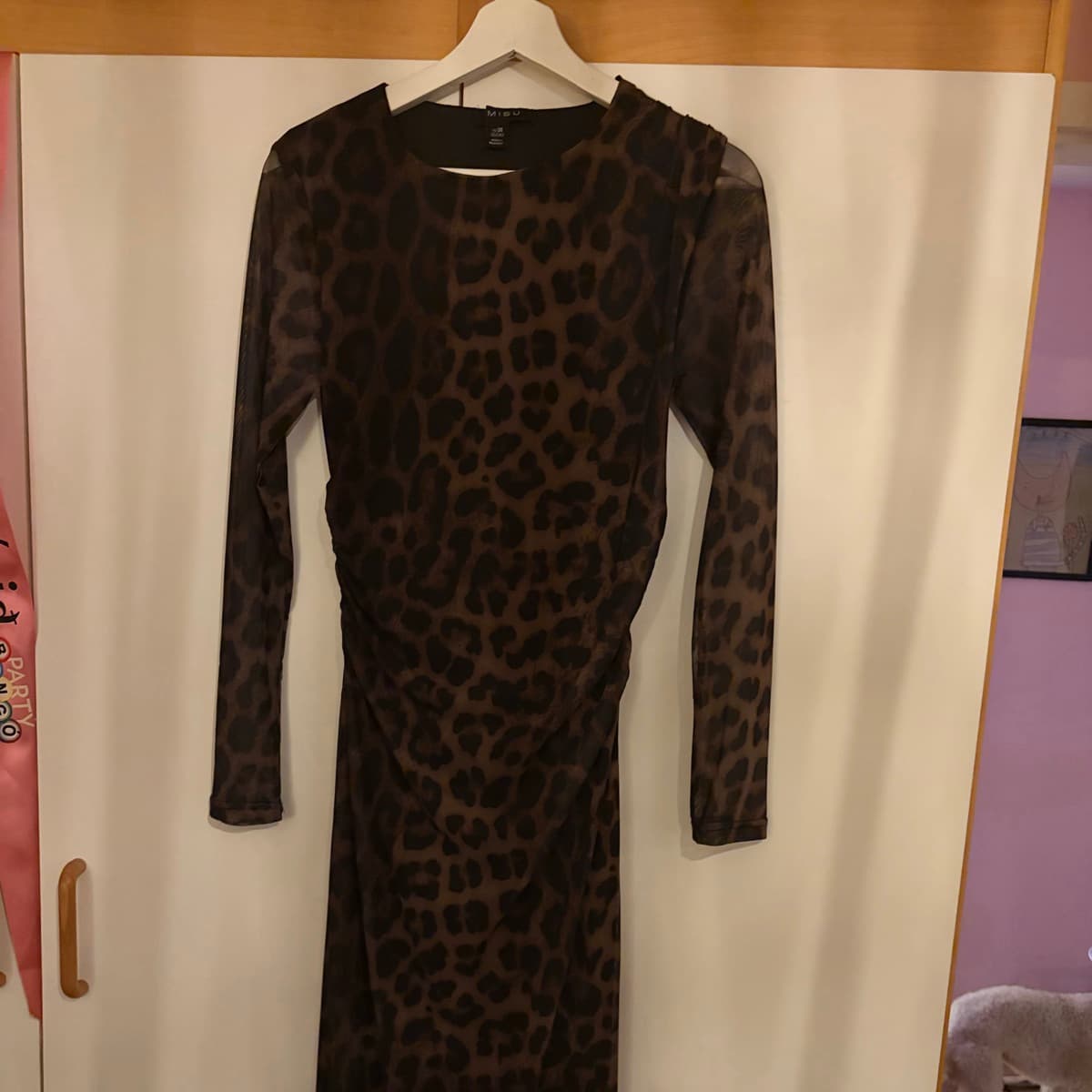 MISU leopardakjóll