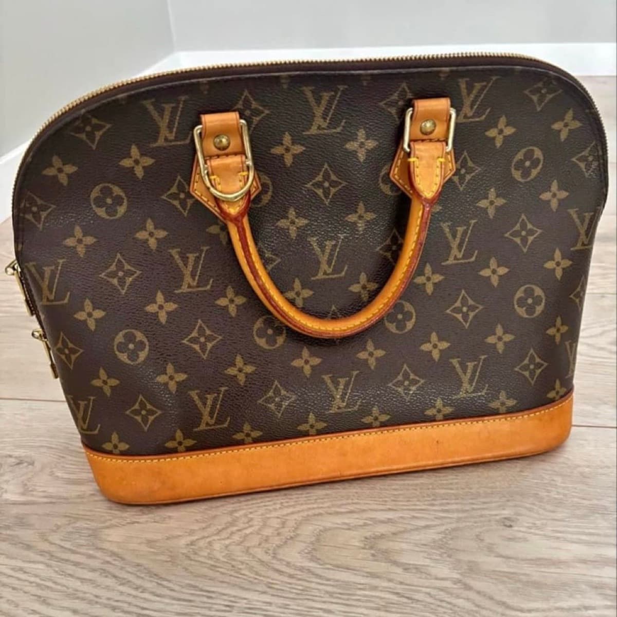 Louis Vuitton Alma PM Vintage | EKTA