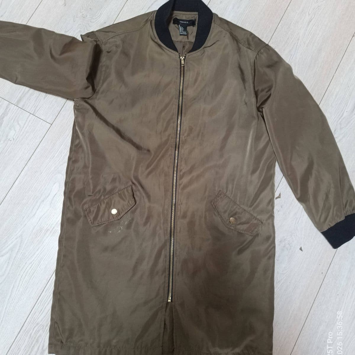 Forever 21 síður bomber jakki