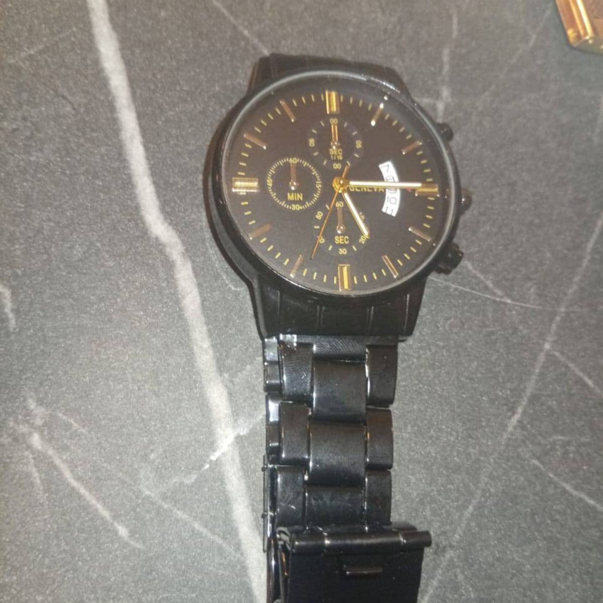 Svart armbandsúr