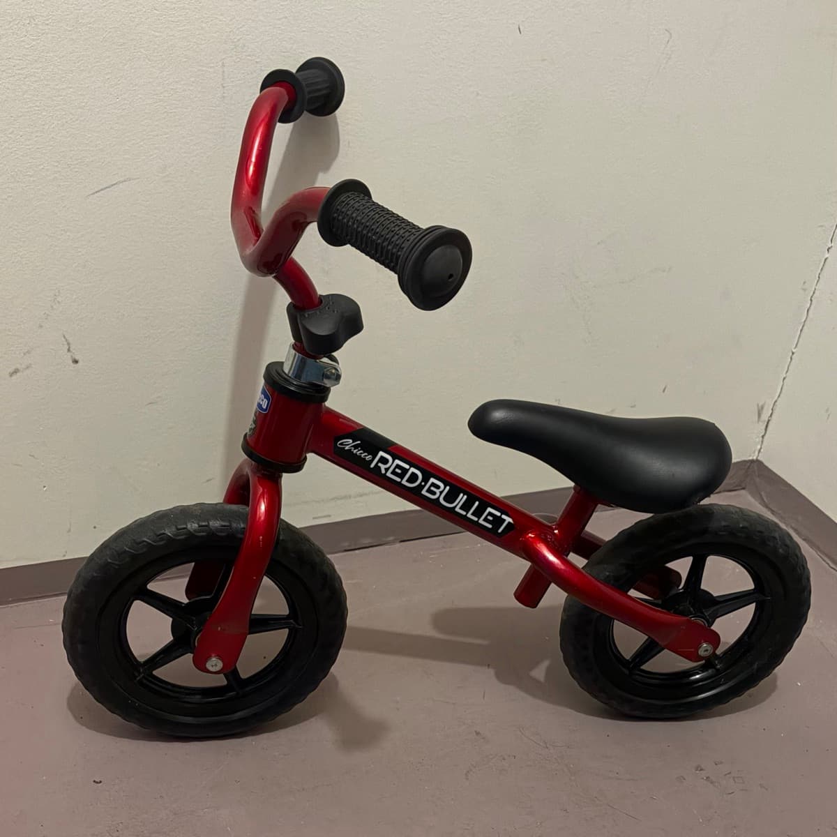 Chicco Red Bullet jafnvægishjól