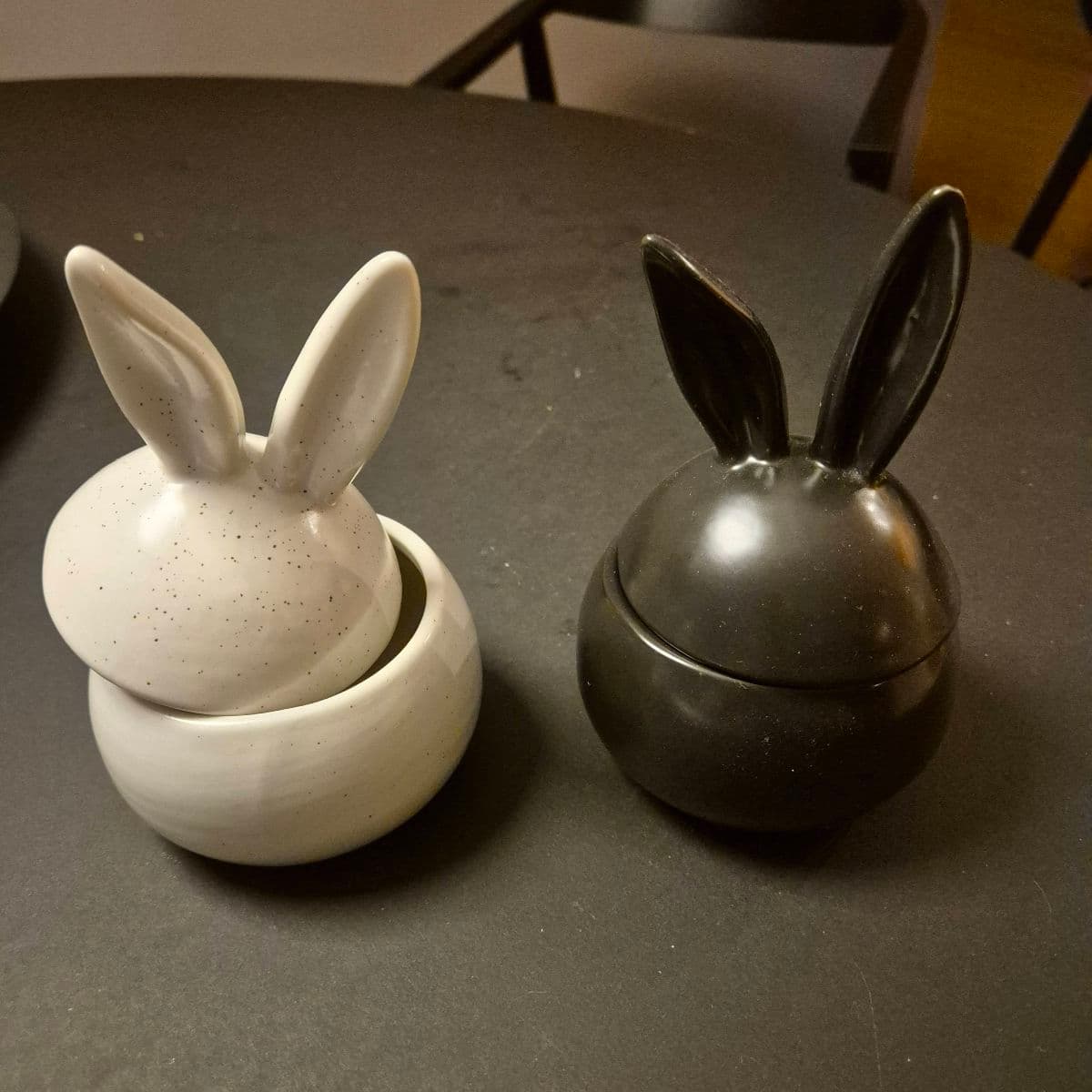 Blómapottar páskakanínuskálar