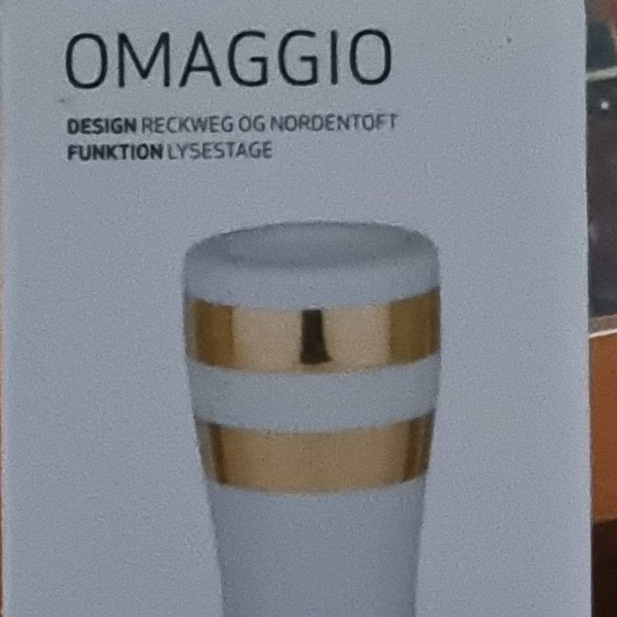 Omaggio kertastjaki