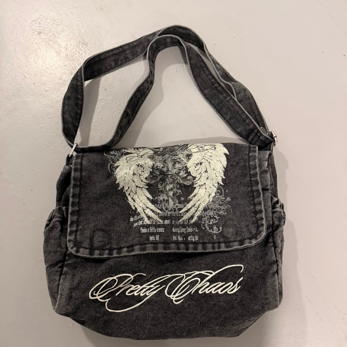 Pretty Chaos denimtaska