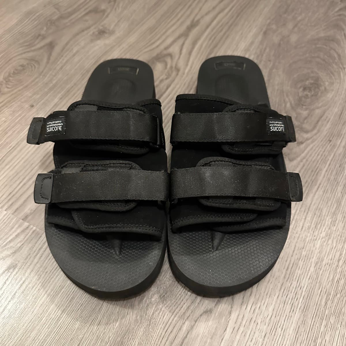 Suicoke sandalar
