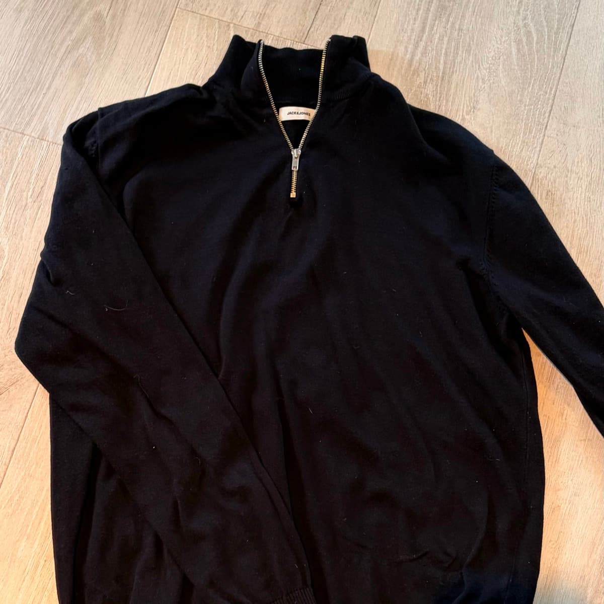 Jack & Jones peysa