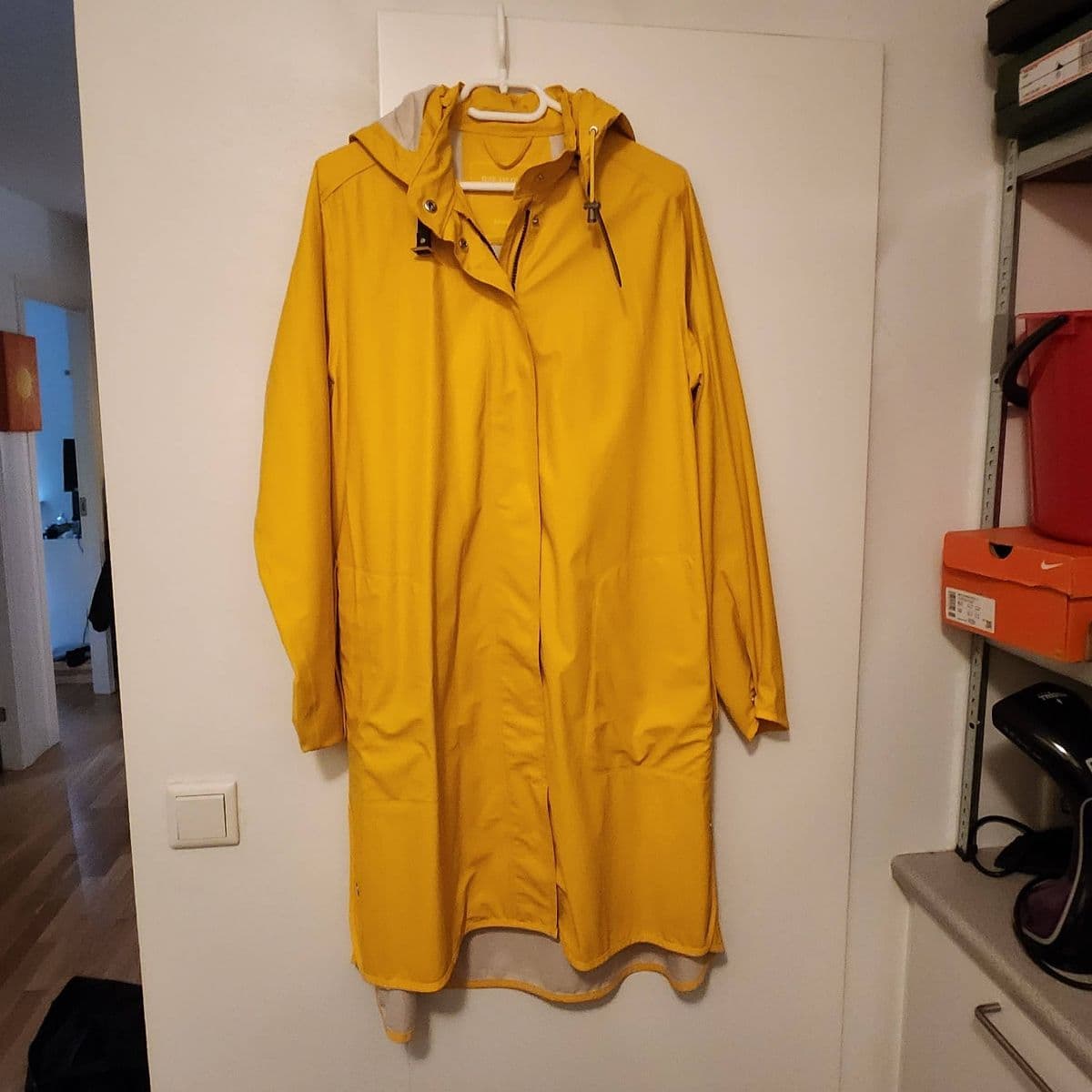 Ilse Jacobsen yellow raincoat