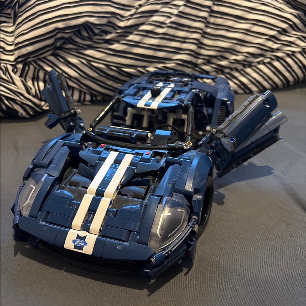 LEGO Technic Ford GT