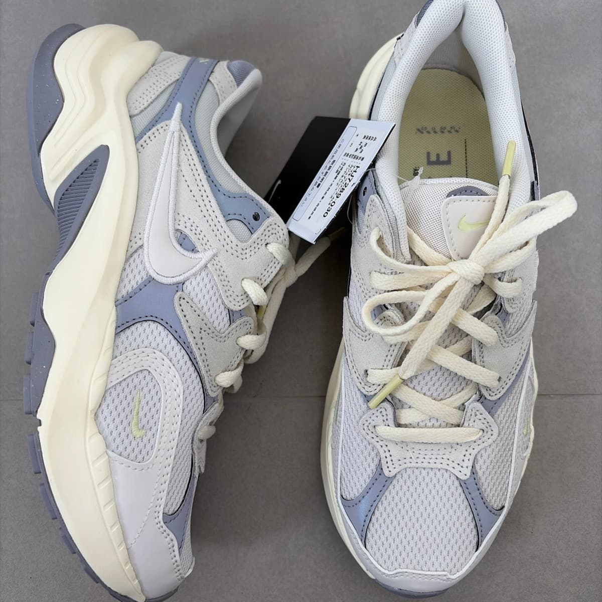 Nike AL8 strigaskór nýir