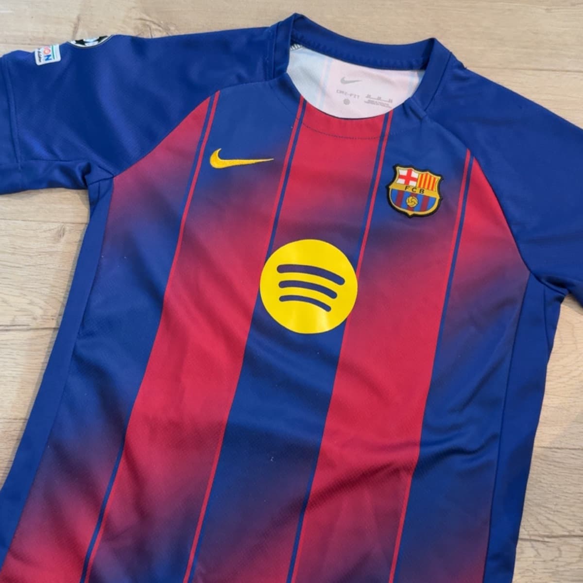 Barcelona Lamine Yamal treyja