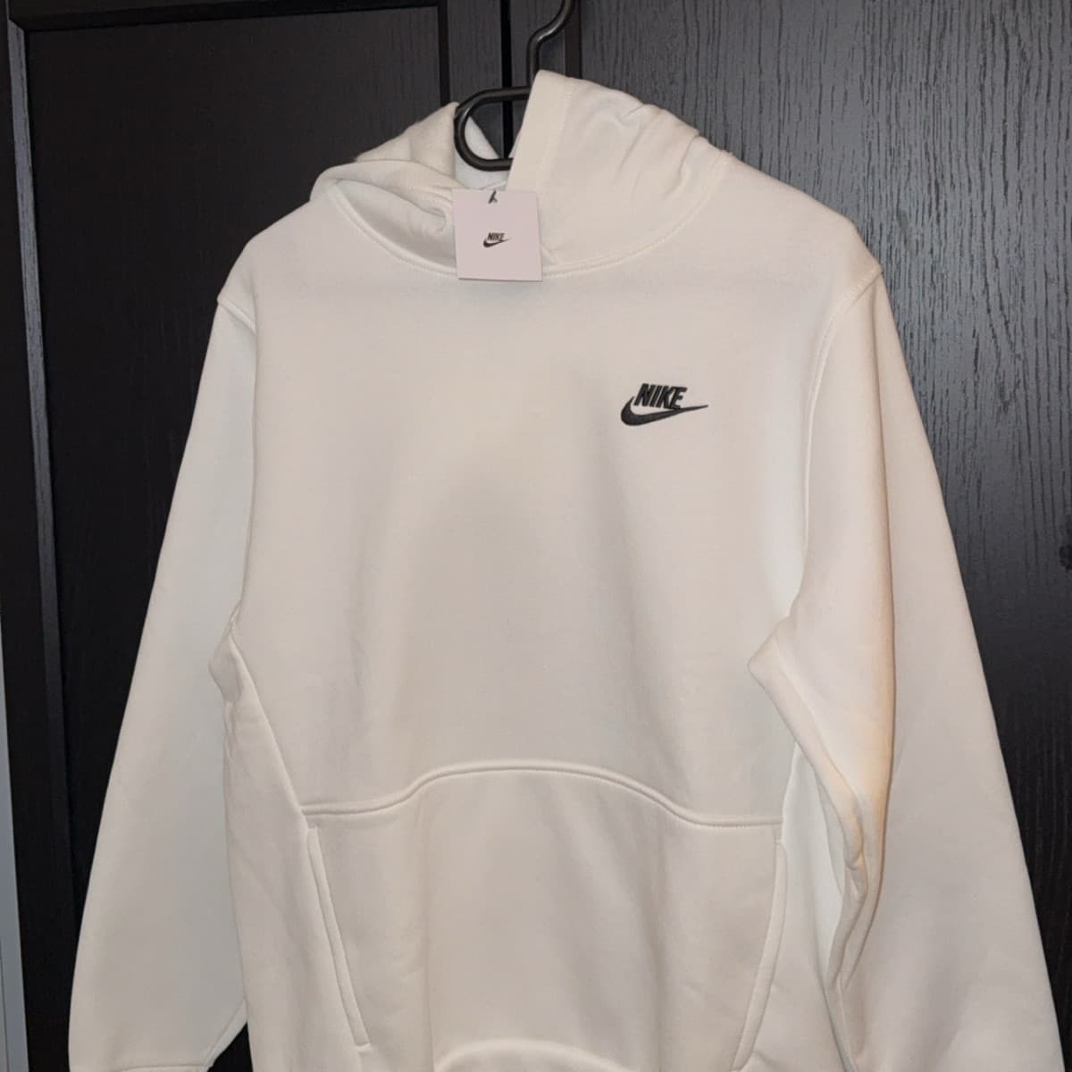 Nike hettupeysa