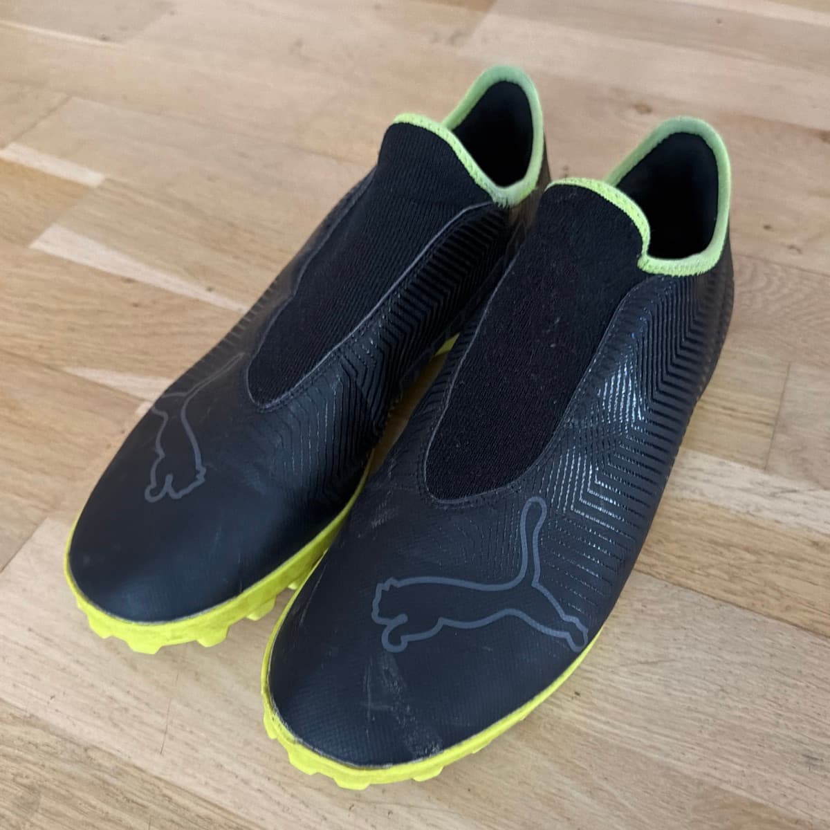 Puma fótboltaskór