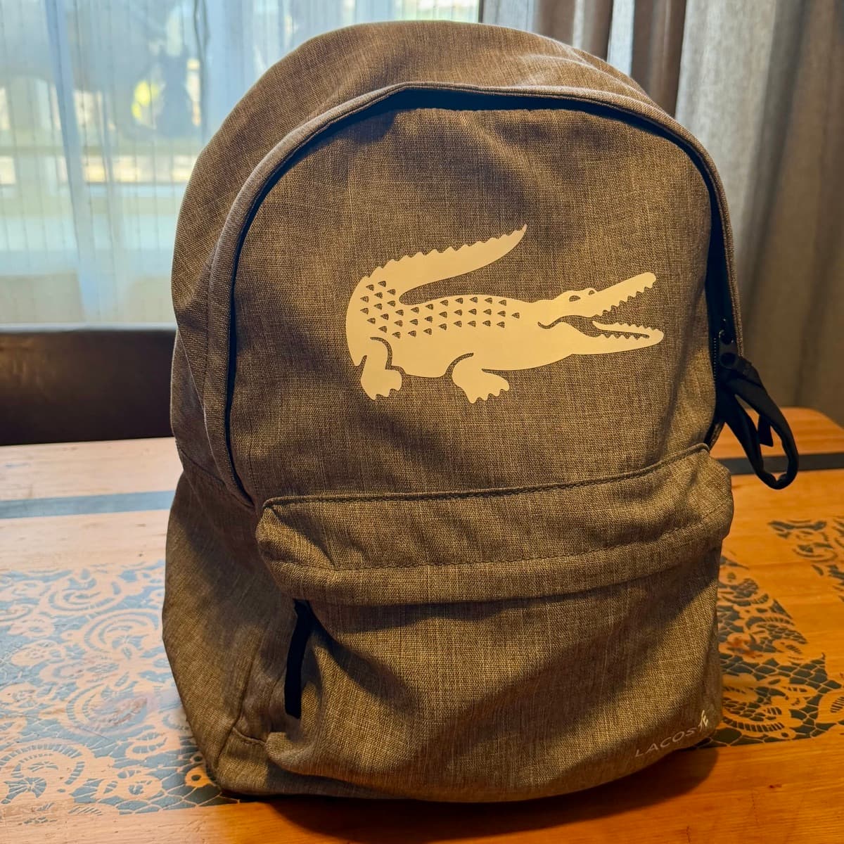 Lacoste bakpoki