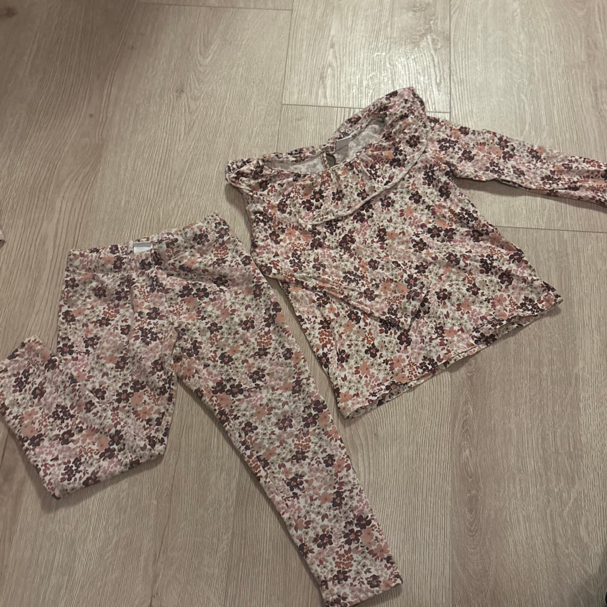 Lindex sett st 104