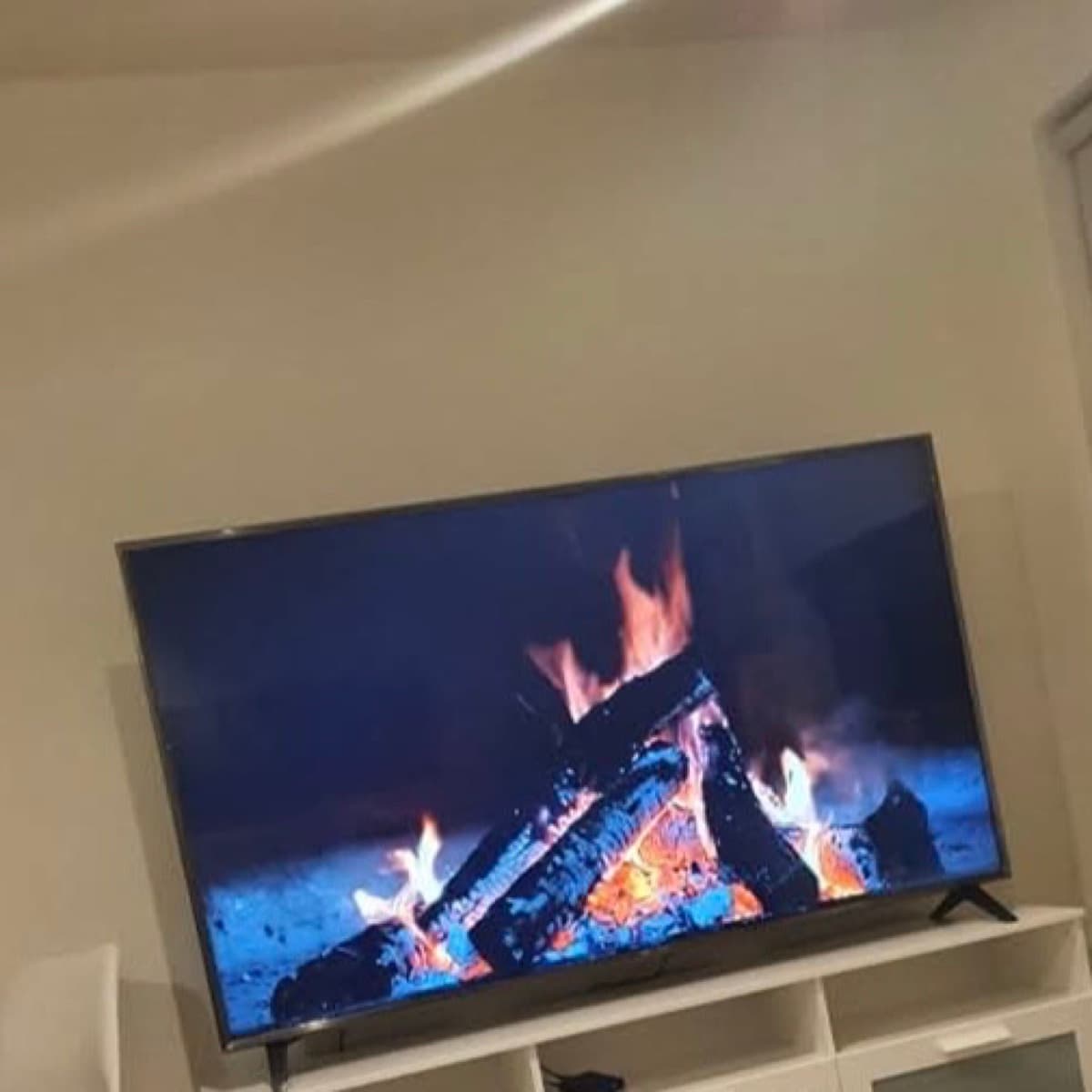 LG Sjónvarp 75”