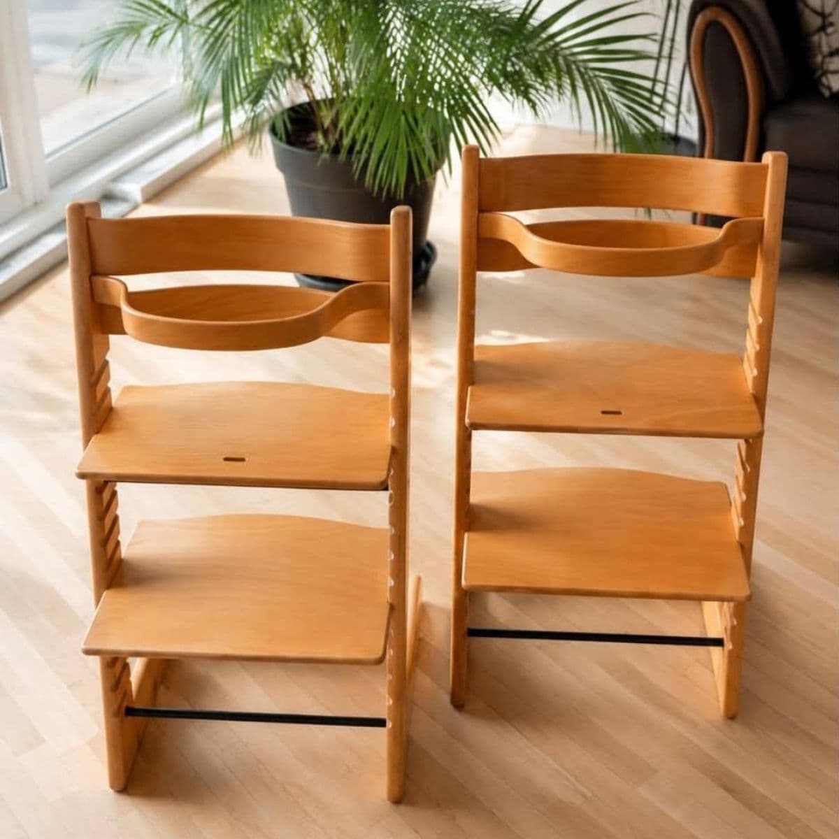 Tveir Stokke Tripp Trapp barnastólar