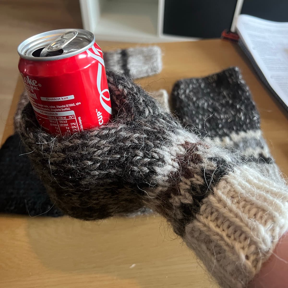 Prjónaðir bjórvettlingar