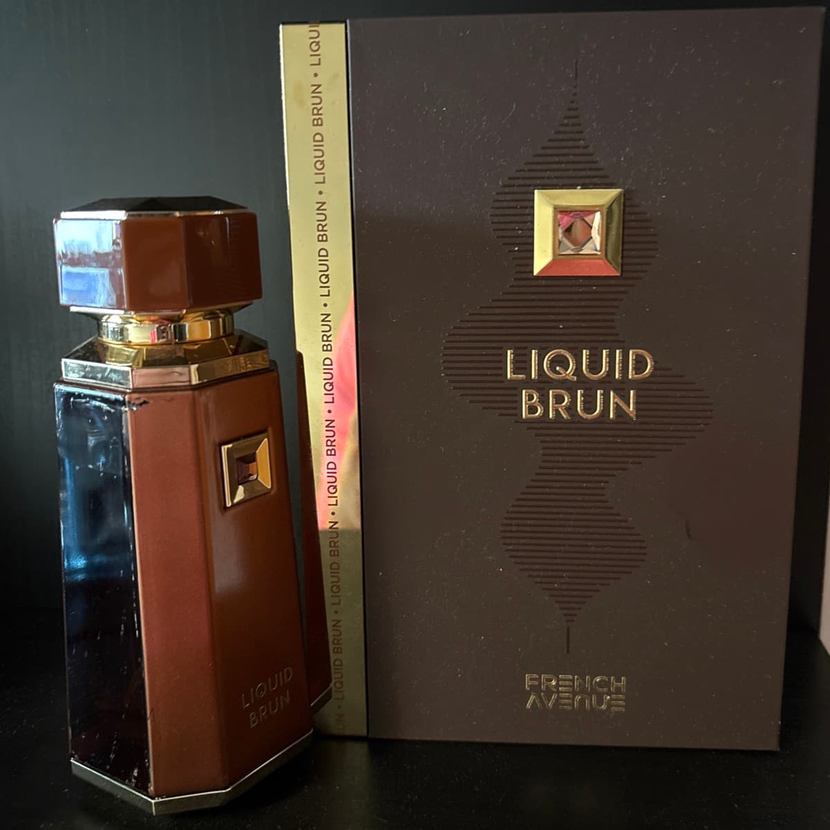 Liquid Brun ilmvatn