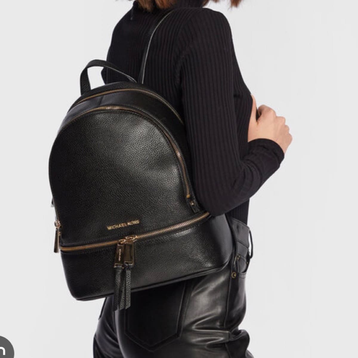 Michael Kors Rhea bakpoki