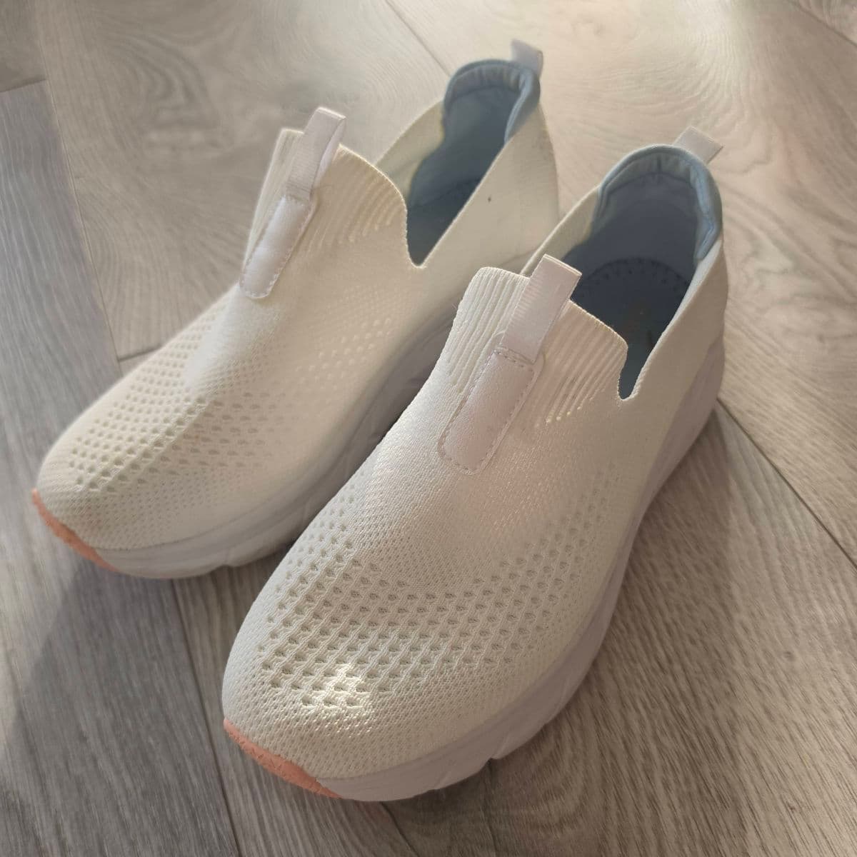 Slip-on strigaskór