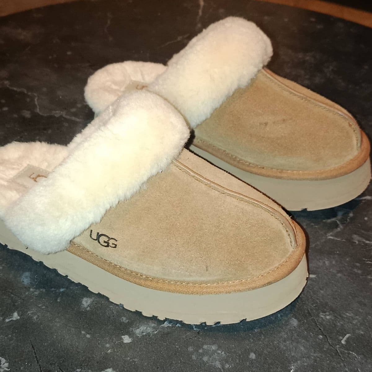 UGG inniskór