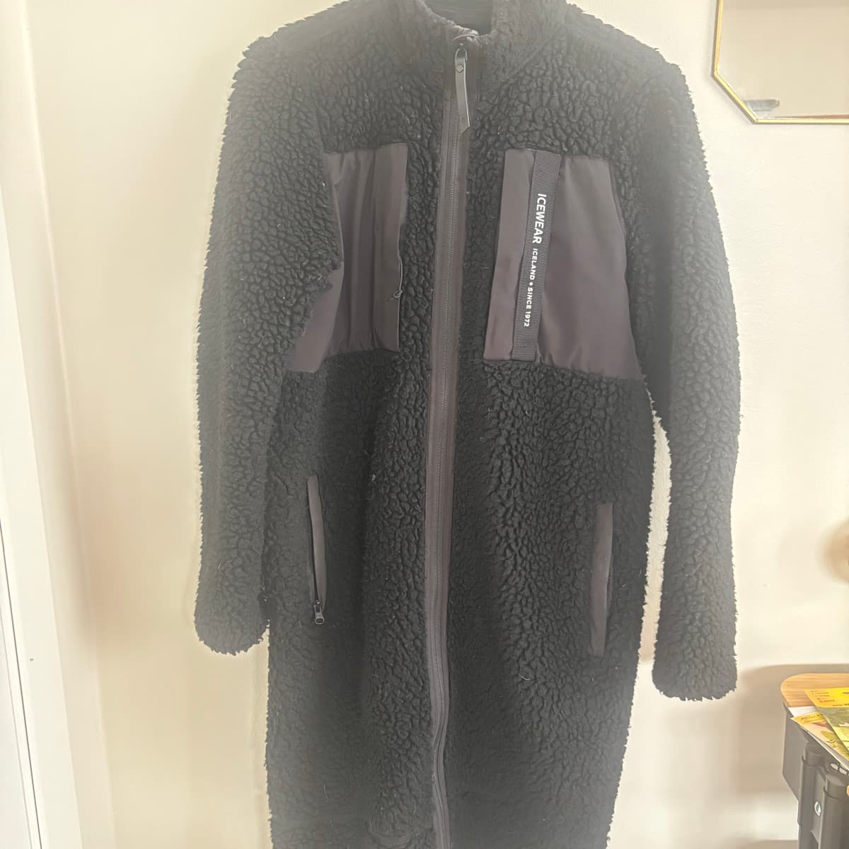 Icewear Hergilsey síður jakki í stærð S