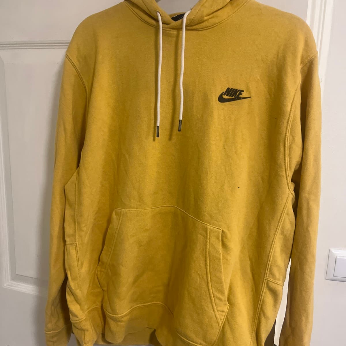 Nike hettupeysa