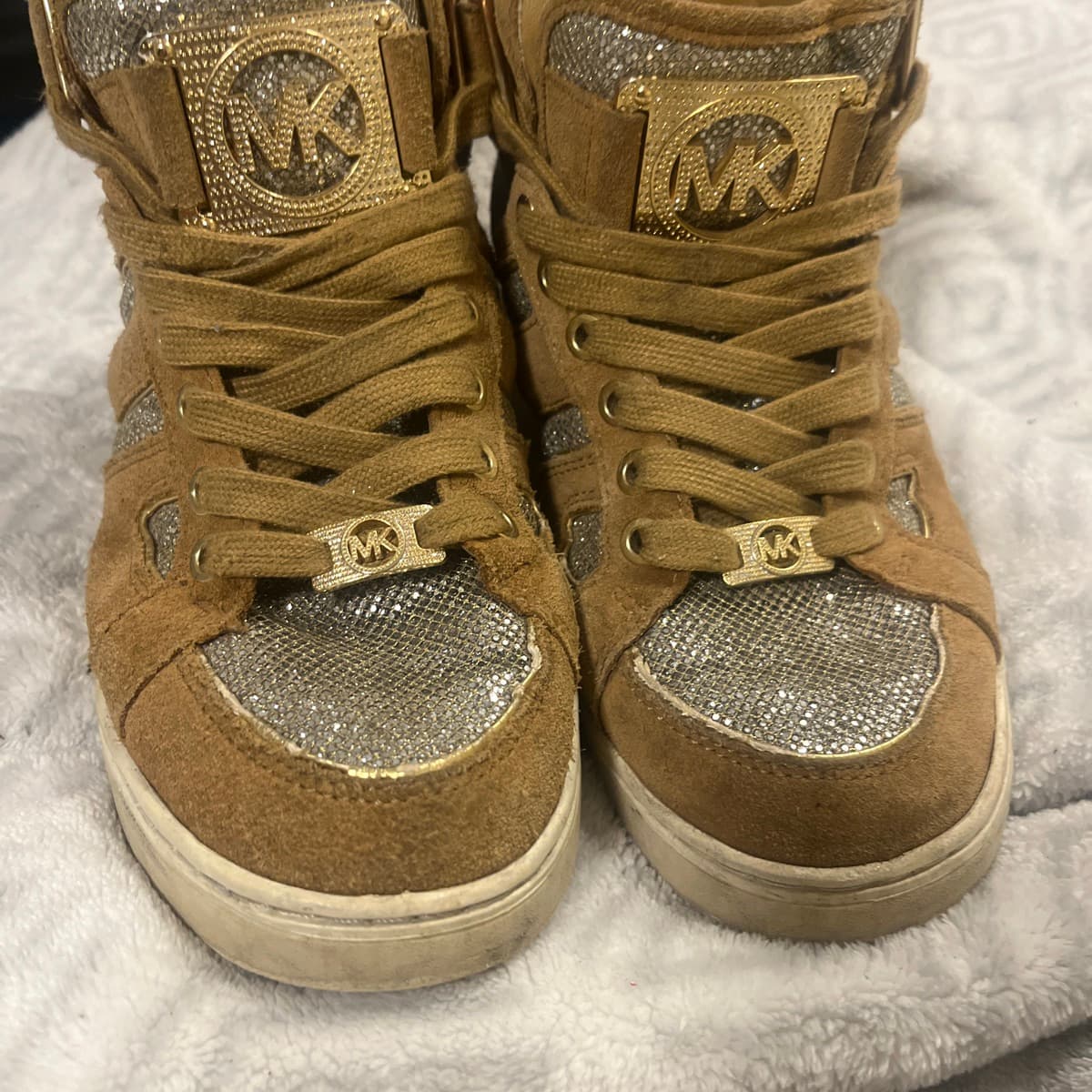 Michael Kors háir strigaskór