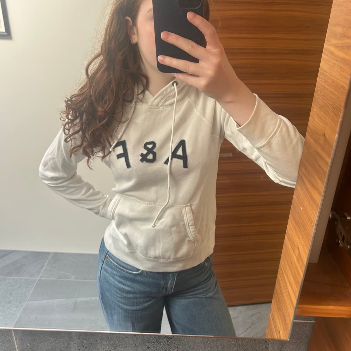 Abercrombie & Fitch hettupeysa
