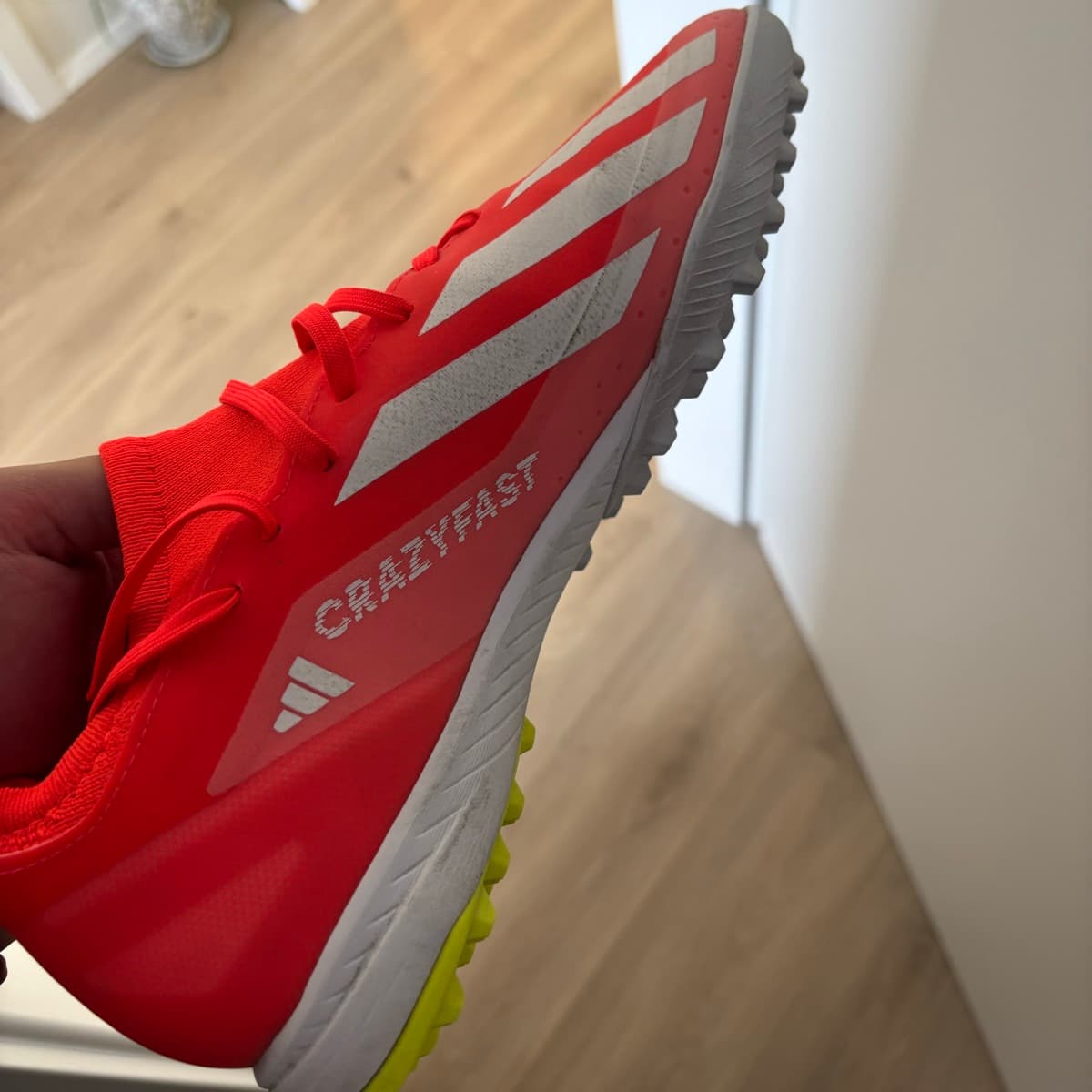 Adidas Crazyfast gervigrasskór