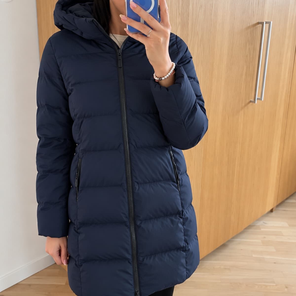 Uniqlo dúnúlpa í small