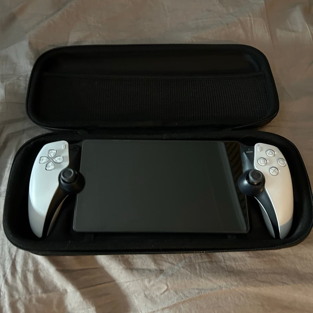 PlayStation Portal og hulstur
