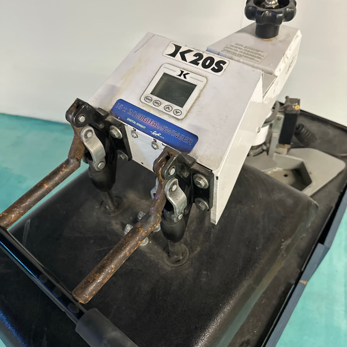 Geo Knight K20S hitapressa