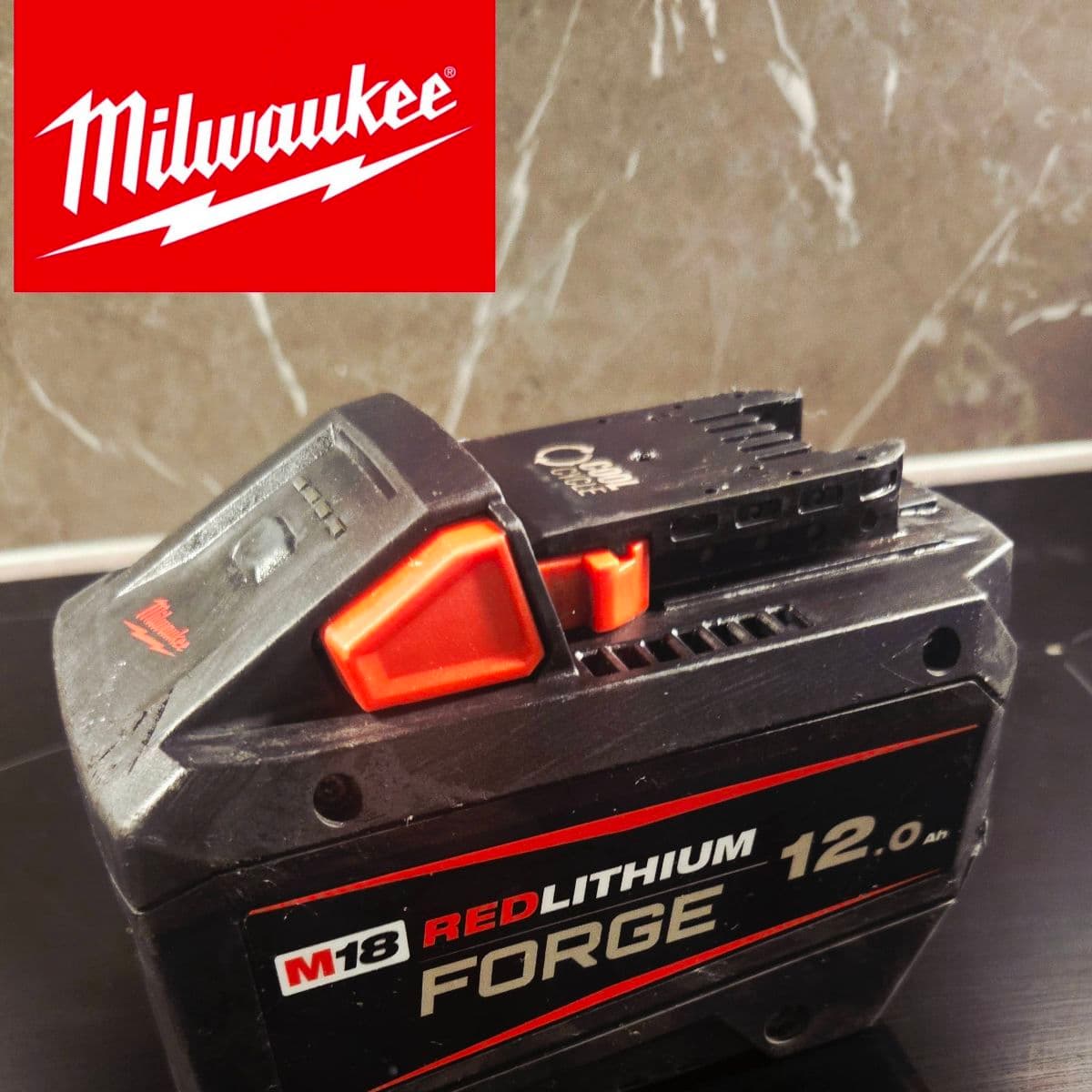 Milwaukee M18 FORGE 12.0Ah rafhlaða – FB12