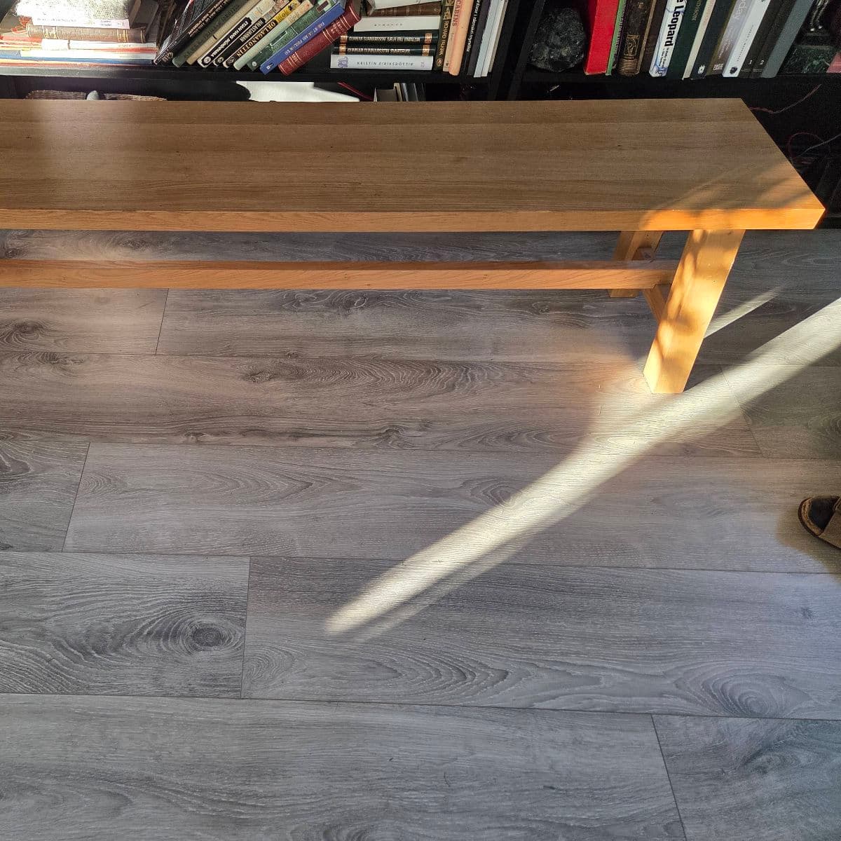 Mockelby bekkur frá Ikea