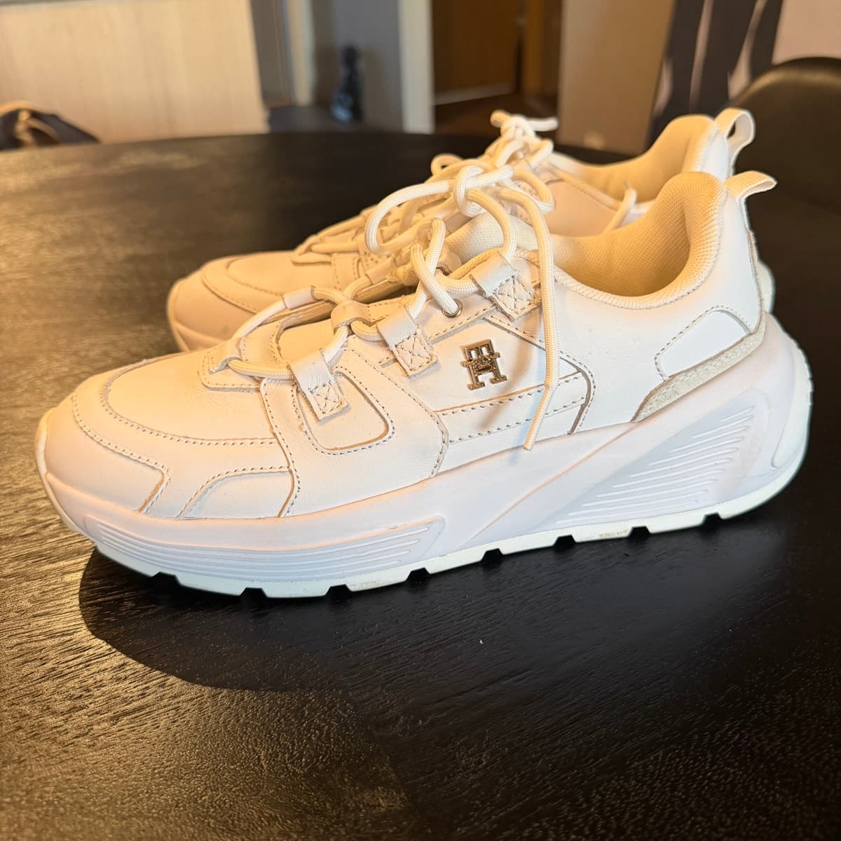 Tommy Hilfiger strigaskór