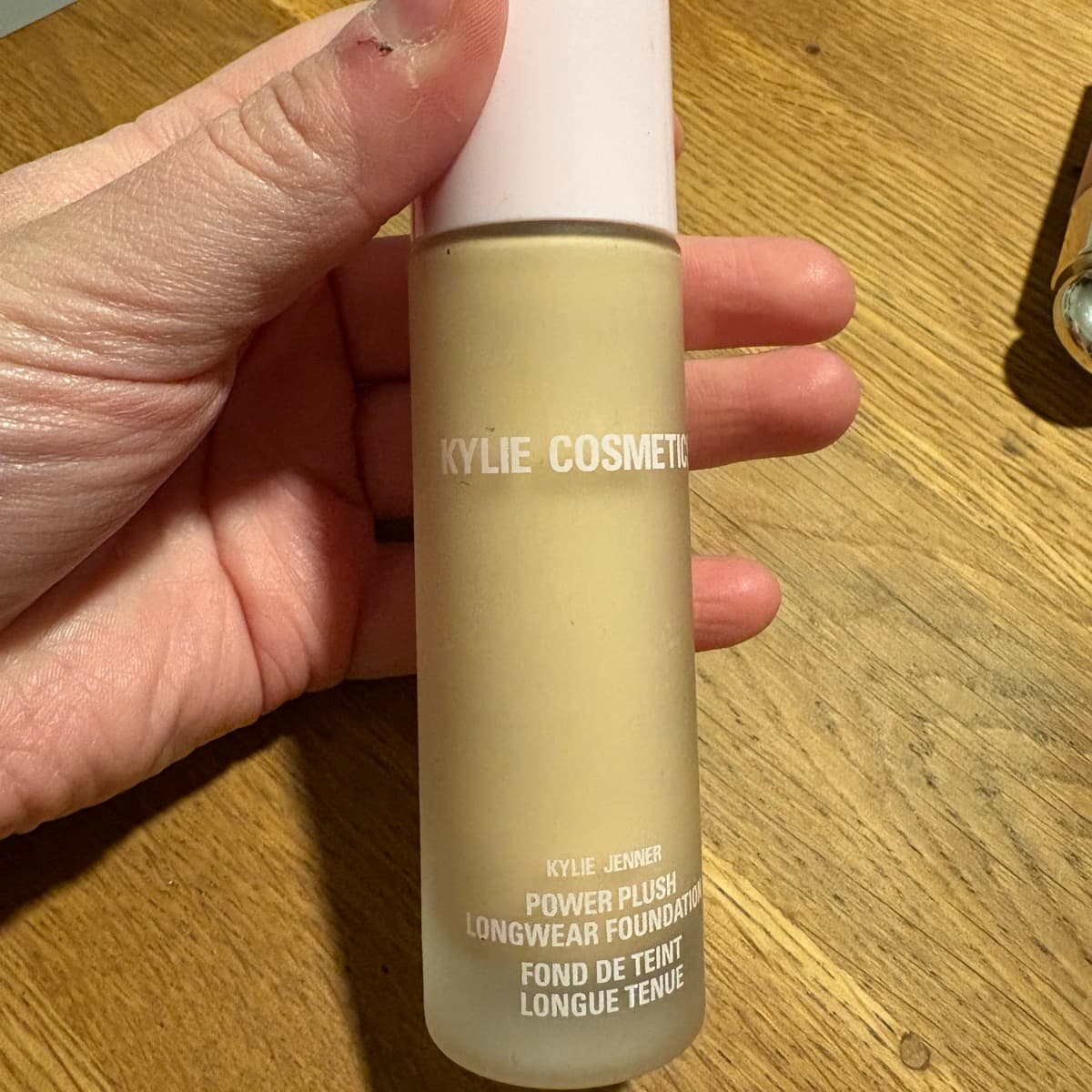 Kylie Cosmetics farði