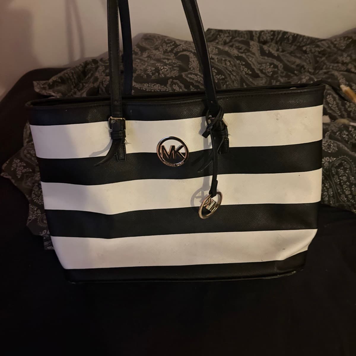 Michael Kors taska