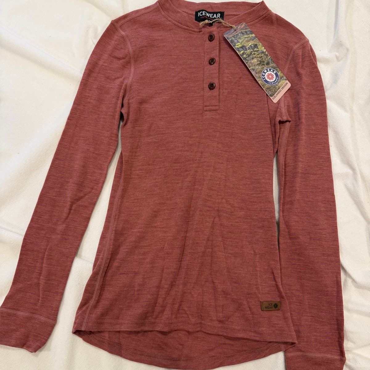 Icewear síðerma Henley bolur