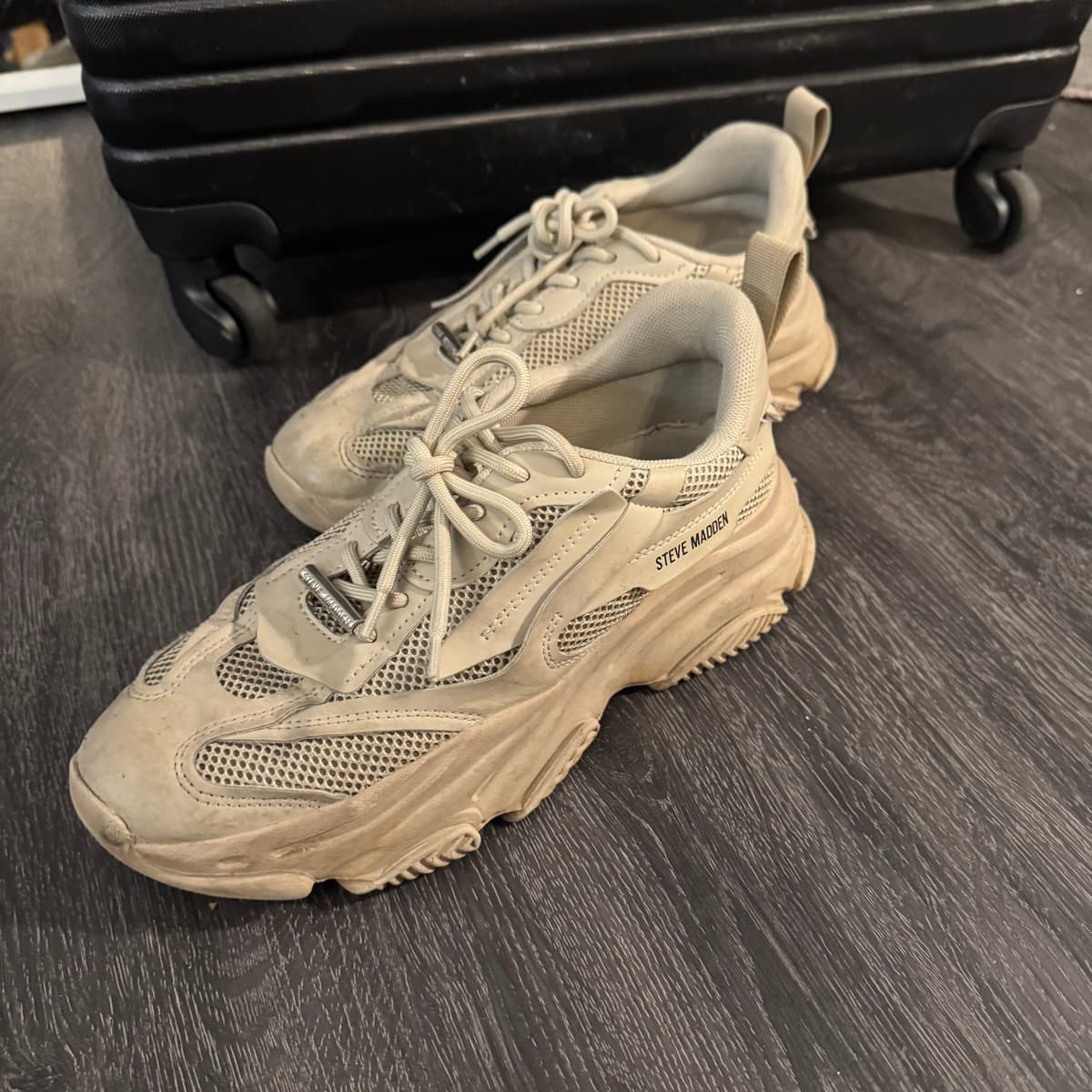 Steve Madden strigaskór